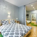 Mikolajska Appartement *